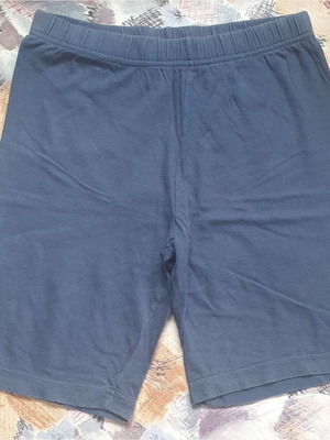 Children's shorts size 6 like new, black and blue, 116 cm