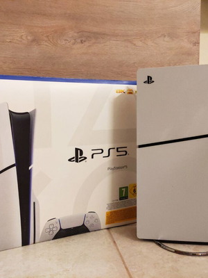 PlayStation 5 Slim Disc Edition like new with Hogwarts Legacy