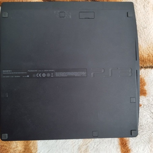 PlayStation 3 slim and PlayStation 4 consoles for repair or parts used