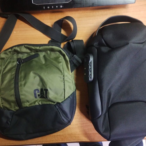 A To Z Greek bags like new, waist and shoulder