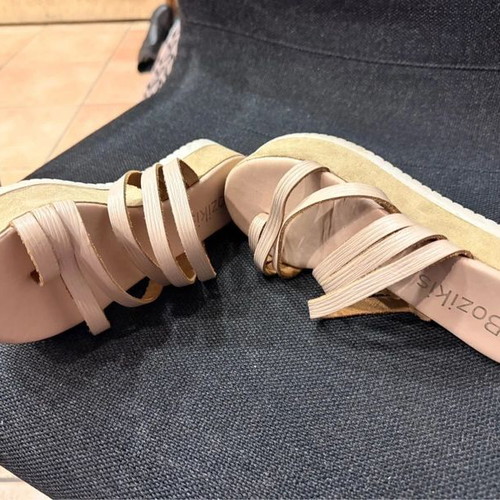 Bozikis sandals size 36 beige like new