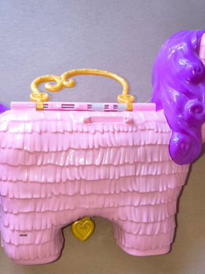 Mattel Polly Pocket еднорог пинята играчка употребявана, 36 см, с фигурки