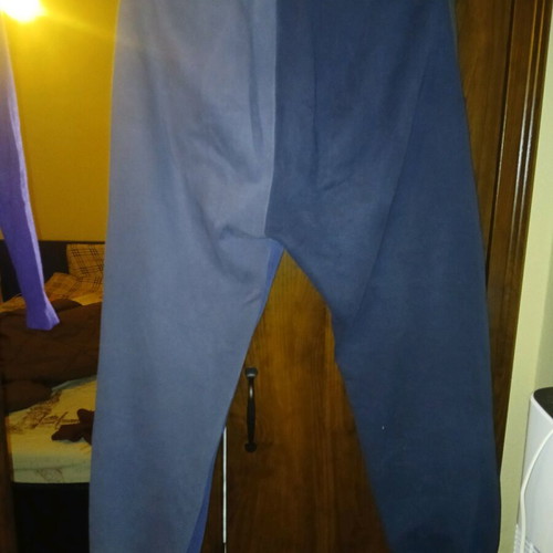 Nike sweatshirt pants like new, size small with loose fit, high waist