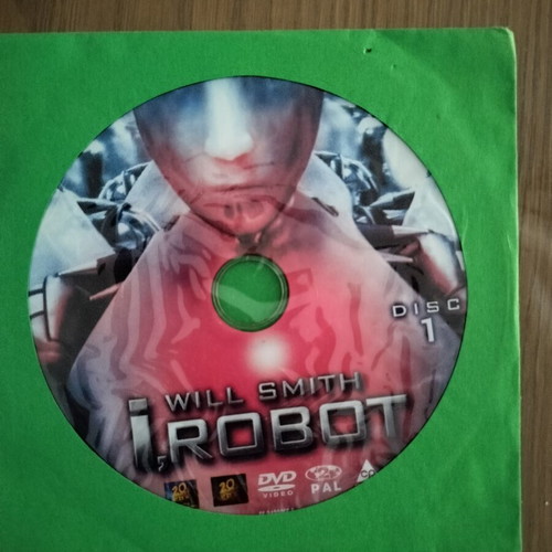 iRobot DVD like new, dubbed sci-fi thriller horror movie