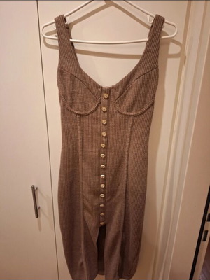 Lavish Lounge Brown Dress with Straps like new, sizes S and M