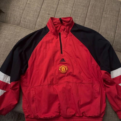 Manchester United Half Zip sweatshirt like new, Adidas, red, size L