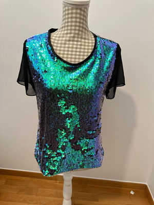Lashes blouse with sequins new, size S from London