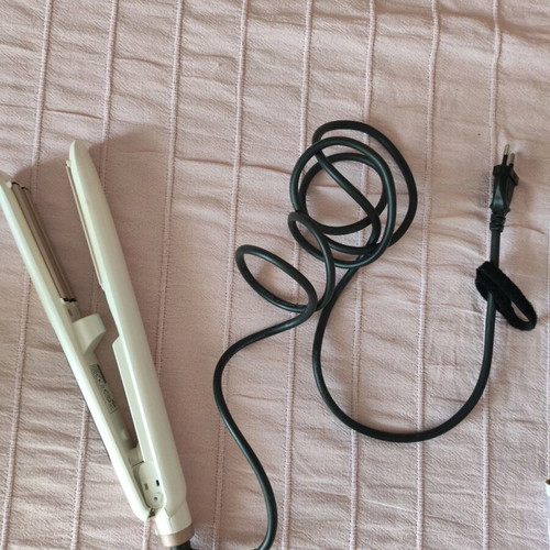 Hair Majesty Steam Channel Hair Straightener used, ceramic plates 48W