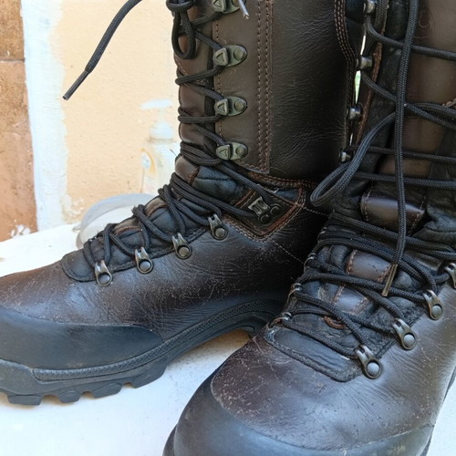 Hunting - mountaineering Boots + gift