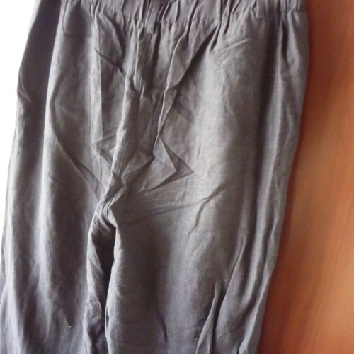 Emonite women's pants used, 98% viscose 2% linen, waist 40