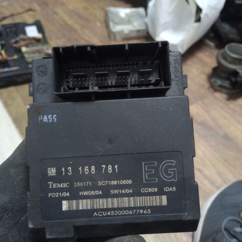 Module Opel Vectra C 2004 used 13168781