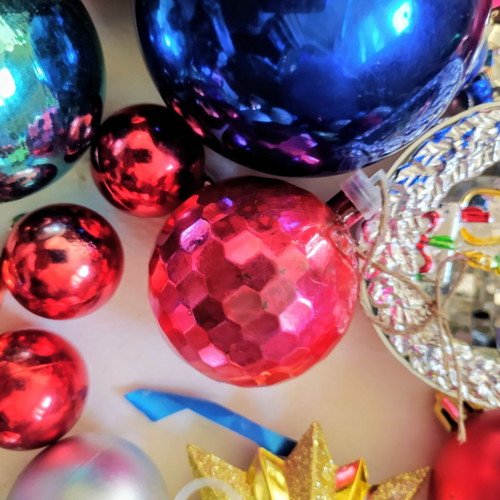 Christmas ornaments and balls set of 46, plastic