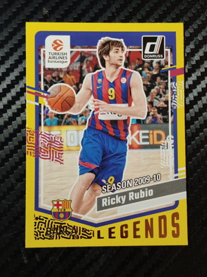 2023-24 Panini Donruss EuroLeague Ricky Rubio Yellow Parallel card #188 Barça Legends