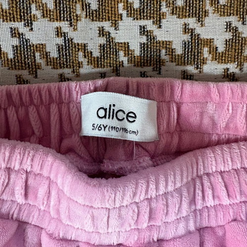 Alice tracksuit set for 6/7 years old like new