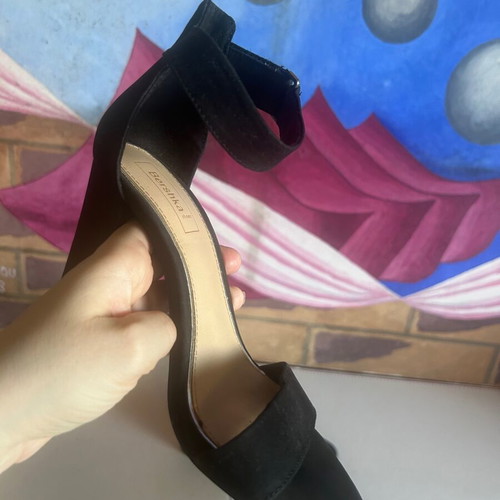 Bershka Y2K black suede high-heeled sandals like new, size 36