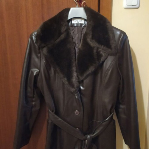 Brown leatherette cardigan like new with eco fur and belt