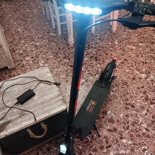 Electric Scooter Red Bull Race Teen 10" 350W like new
