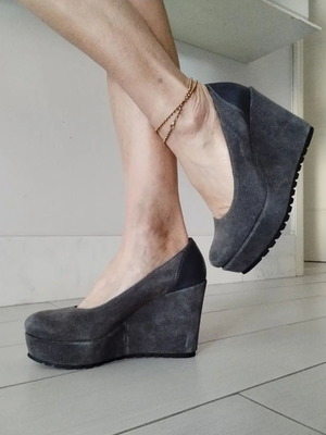 Suede gray platform shoes used, size 38