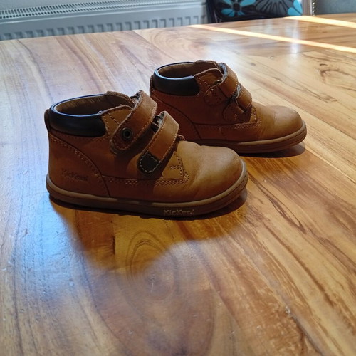 Kickers children's boots size 23 like new