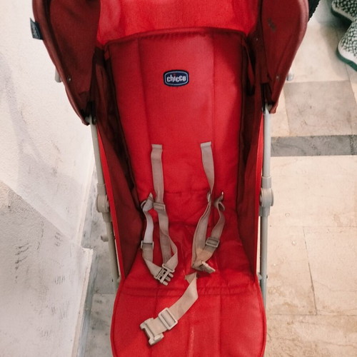 Chicco lightweight stroller used with adjustable backrest and double wheels