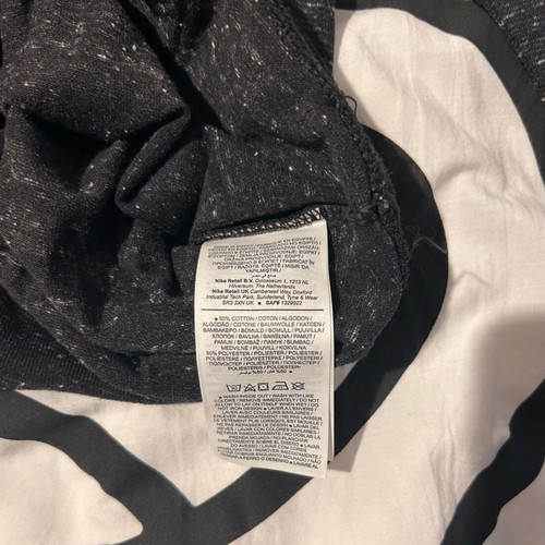 Nike women's hoodie with pockets like new