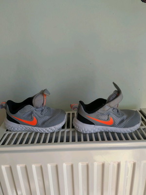 Nike running kids shoes size 22 like new