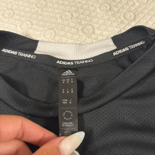 Adidas short-sleeve shirt like new, black, size M