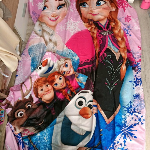 Elsa and Anna Duvet Cover Set like new, 140x200 cm, pillowcase 70x90 cm