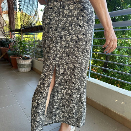 Badila summer skirt size M, like new, white and gray