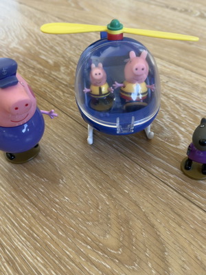 Peppa Ελικόπτερο με τέσσερις φιγούρες μεταχειρισμένο