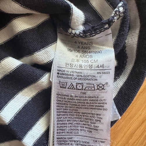 GAP striped long-sleeve shirt for 4-year-old boy like new