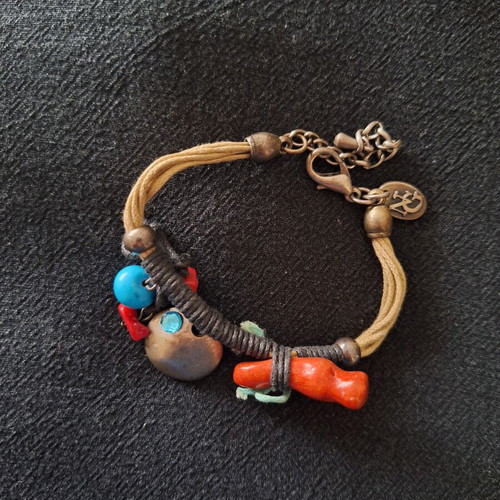 Bracelet Nick the Greek like new, beige with turquoise and coral