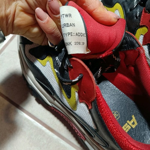 Ash leather sneakers like new, size 38, black and red