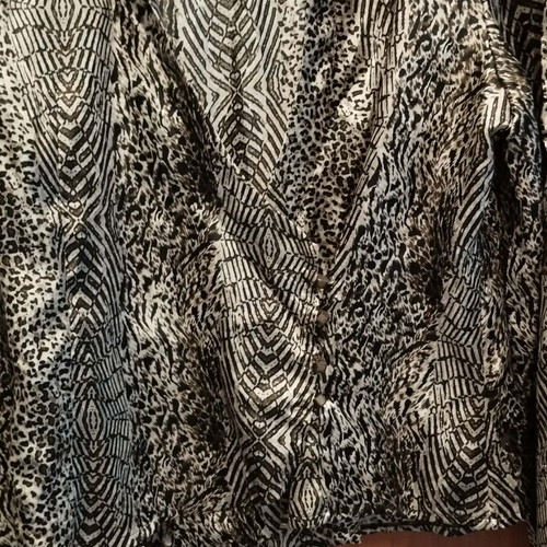 Cruise shirt like new, print in brown and black shades