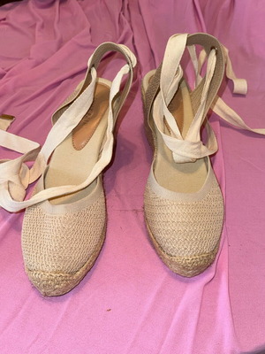 Jenny Fairy Espadrille Platform Sandals like new, size 40, white beige