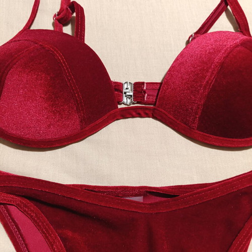 Velvet bikini set like new, size M, red