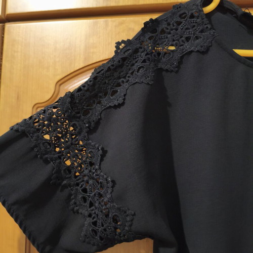 Black blouse like new, size XL