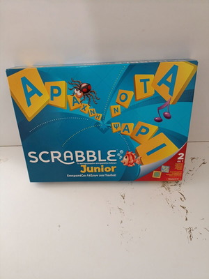 Scrabble Junior board game like new