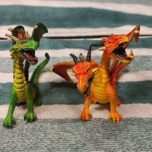 Bullyland dragon figures set used, two pieces