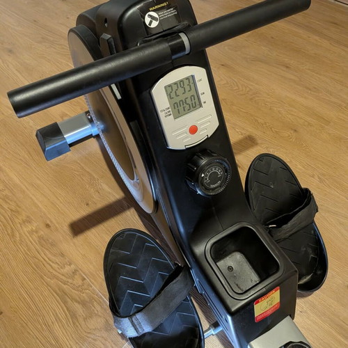 Energetics R2.3 Magnetic Home Rowing Machine like new, 16 resistance levels