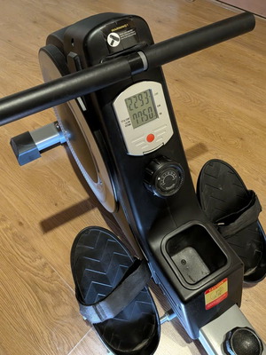 Energetics R2.3 Magnetic Home Rowing Machine like new, 16 resistance levels