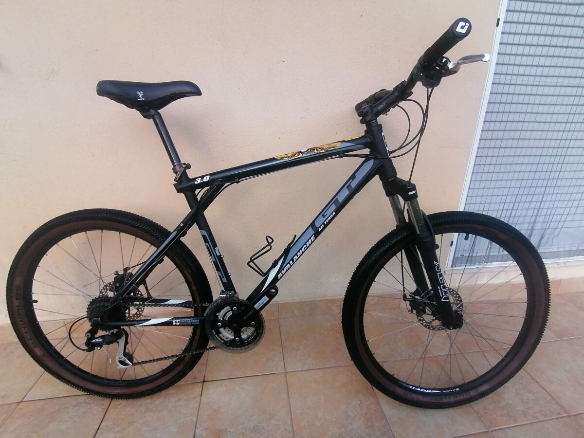 GT Avalanche 3.0 26inch 街乗り ビンテージ仕様 GT Avalanche 3.0 mountain bike like… - € 290,00 - Vendora.cy