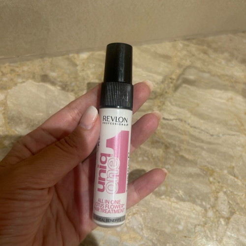 Revlon Hair Treatment Spray 9 ml new with pleasant scent