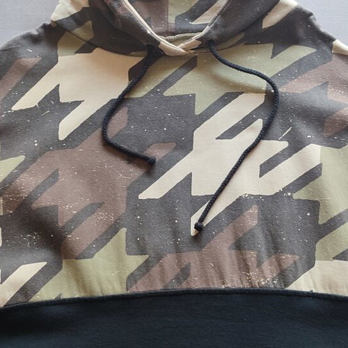 Tshirt oversized London ink hoodie used, camo bicolor design, size M-L
