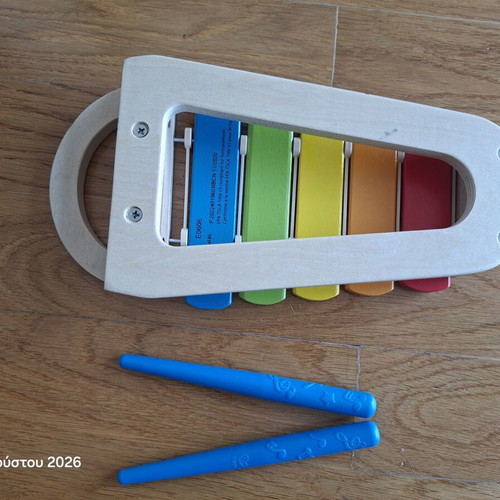 Hape Early Melodies wooden xylophone Rainbow, like new