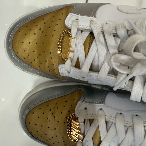 Nike Dunk Low athletic shoes like new, size 41, white and gold