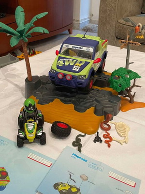 Playmobil Safari with racing car and quad bike like new