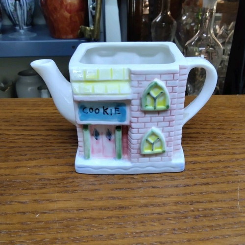 Ceramic Cookie Storage Container like new