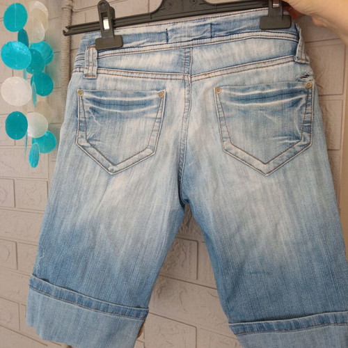 Denim/jean women's capri shorts like new, blue