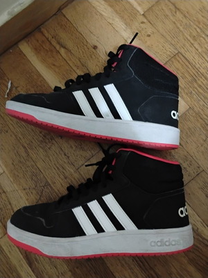 Adidas παιδικά αθλητικά μποτάκια 38 2/3 σαν καινούργιο